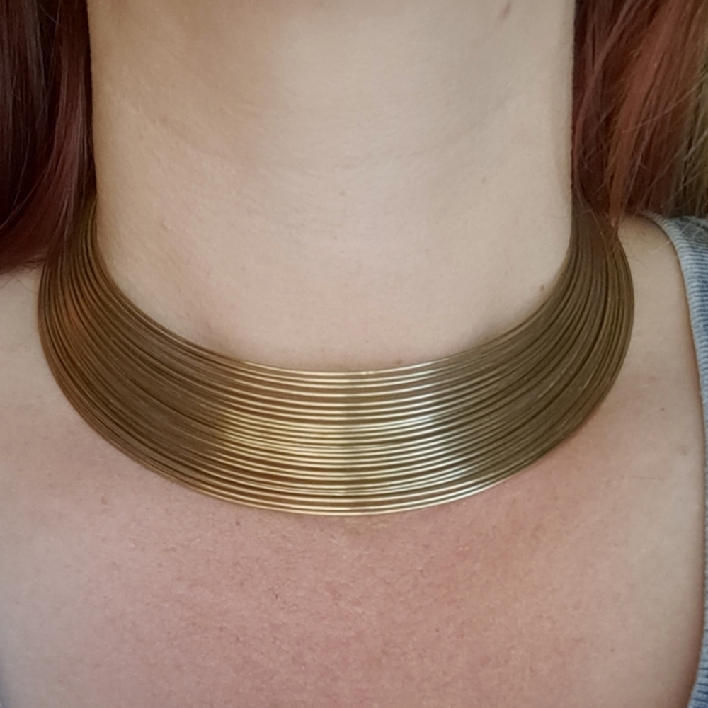 Metal necklace